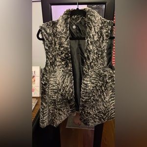 Fur vest